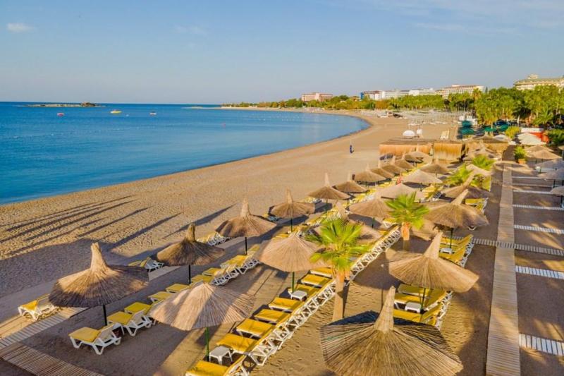 Alanya utazás Justiniano Deluxe Resort