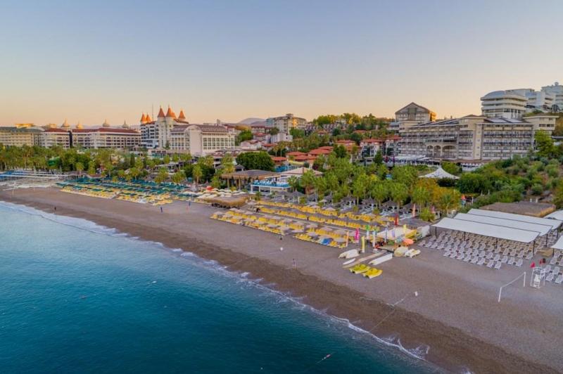 Alanya utazás Justiniano Deluxe Resort