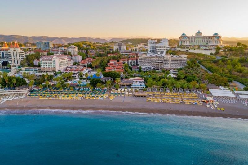 Alanya utazás Justiniano Deluxe Resort