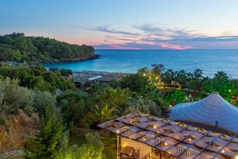 Alanya utazás Justiniano Deluxe Resort