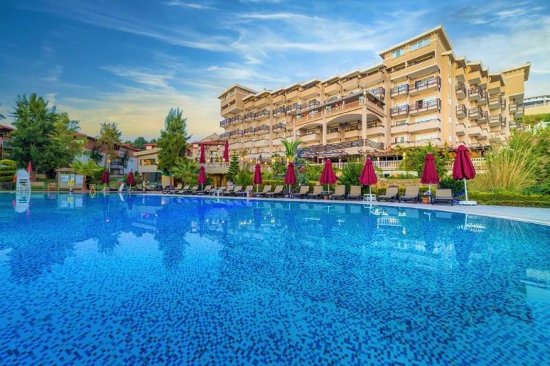 Alanya utazás Justiniano Deluxe Resort