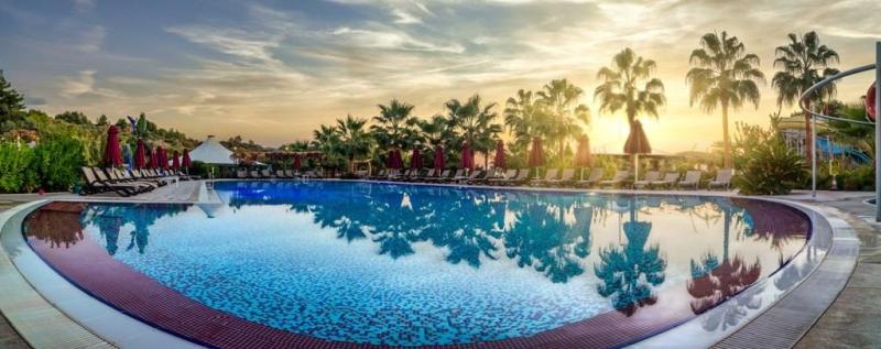 Alanya utazás Justiniano Deluxe Resort