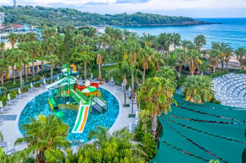 Alanya utazás Kirman Hotels Arycanda De Luxe