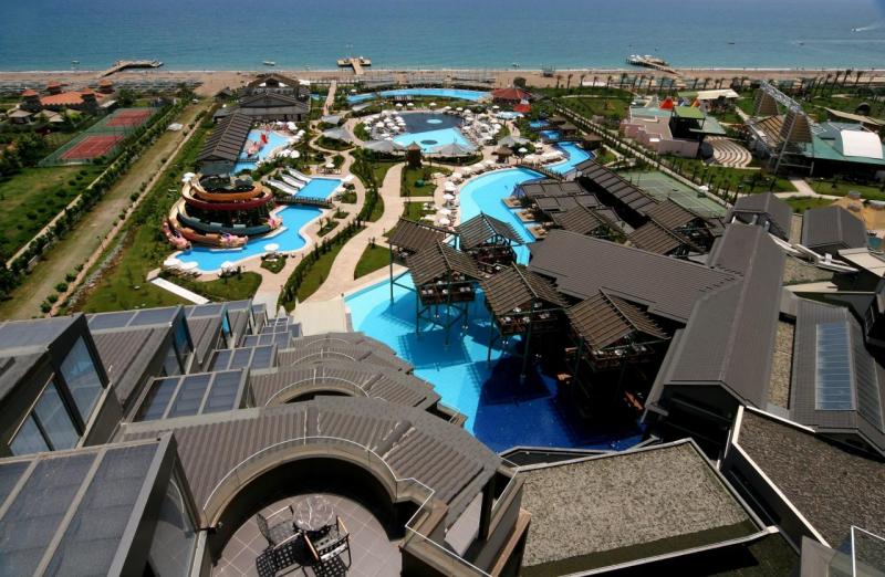 Antalya utazás Limak Lara Deluxe Hotel & Resort