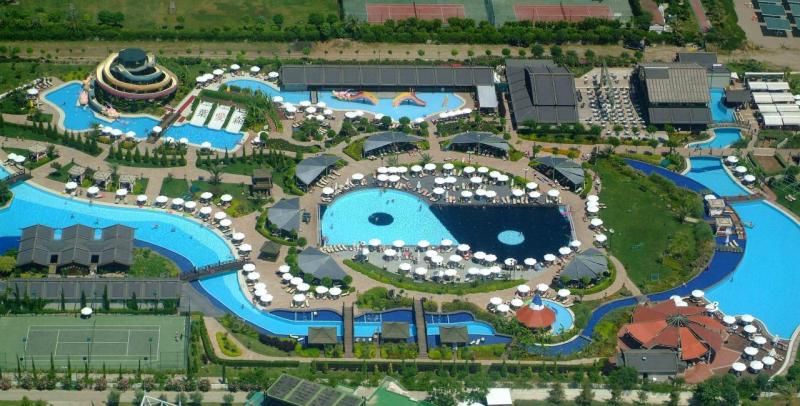 Antalya utazás Limak Lara Deluxe Hotel & Resort