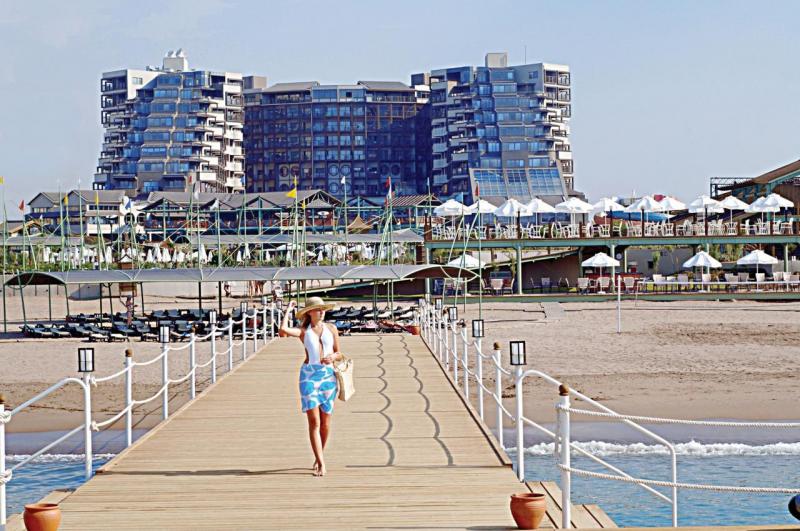 Antalya utazás Limak Lara Deluxe Hotel & Resort