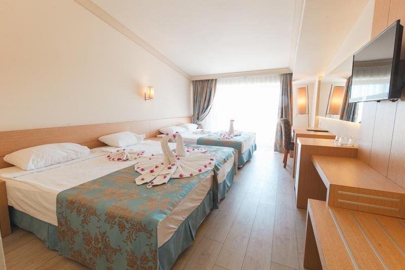 Kemer utazás Loceanica Beach Resort Hotel