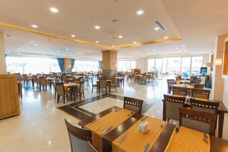 Kemer utazás Loceanica Beach Resort Hotel