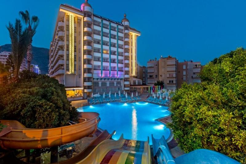 Alanya utazás Loxia Hotels Comfort Beach Alanya