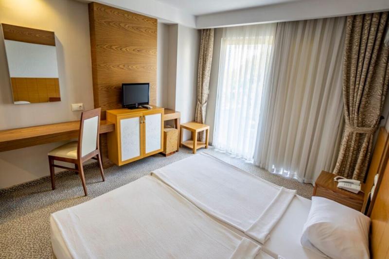 Alanya utazás Mc Beach Resort Hotel