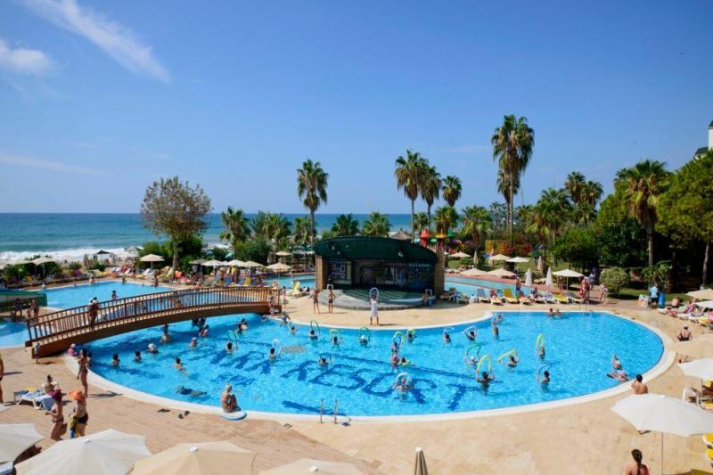 Alanya utazás Mc Beach Resort Hotel