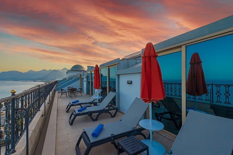 Antalya utazás Megasaray West Beach