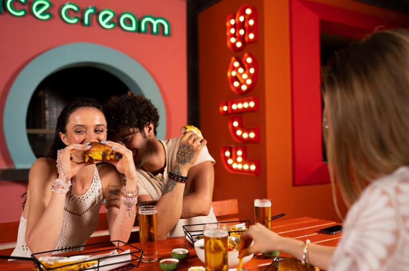 Antalya utazás Megasaray West Beach