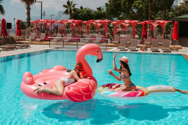 Antalya utazás Megasaray West Beach