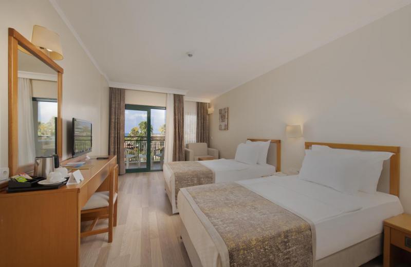 Side utazás Miramare Queen Hotel