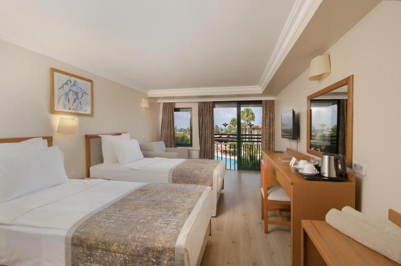 Side utazás Miramare Queen Hotel