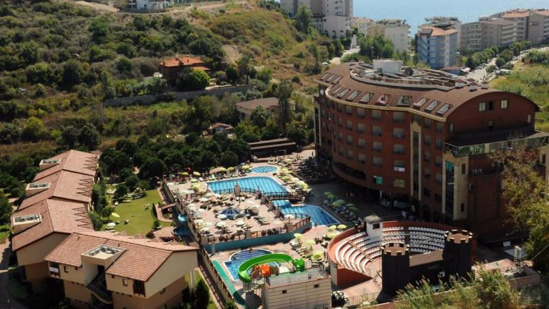 Alanya utazás Noxinn Club Hotel