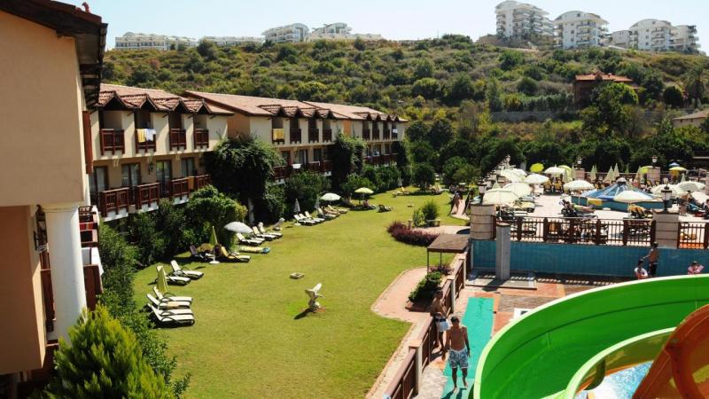 Alanya utazás Noxinn Club Hotel