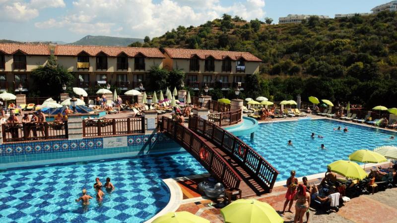 Alanya utazás Noxinn Club Hotel