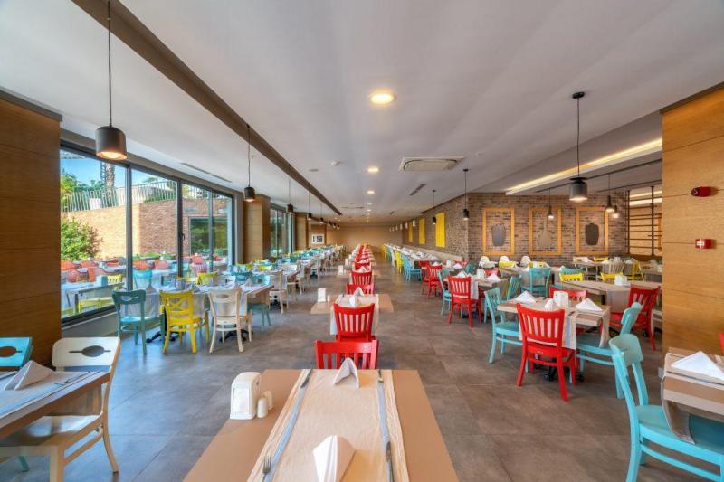 Side utazás Orfeus Queen Hotel