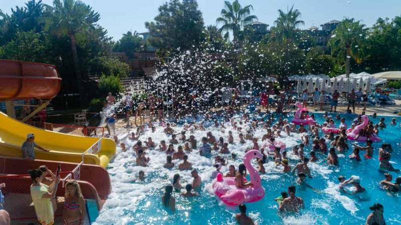 Alanya utazás Palmeras Beach Hotel