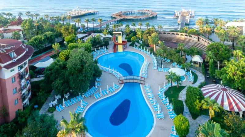 Alanya utazás Palmeras Beach Hotel
