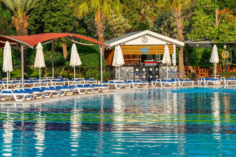 Kemer utazás Queens Park Le Jardin Hotel