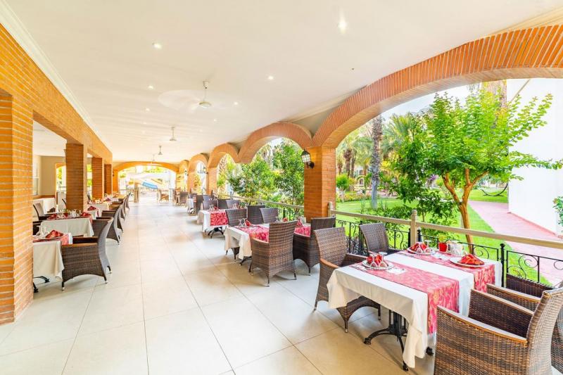 Kemer utazás Queens Park Resort Goynuk