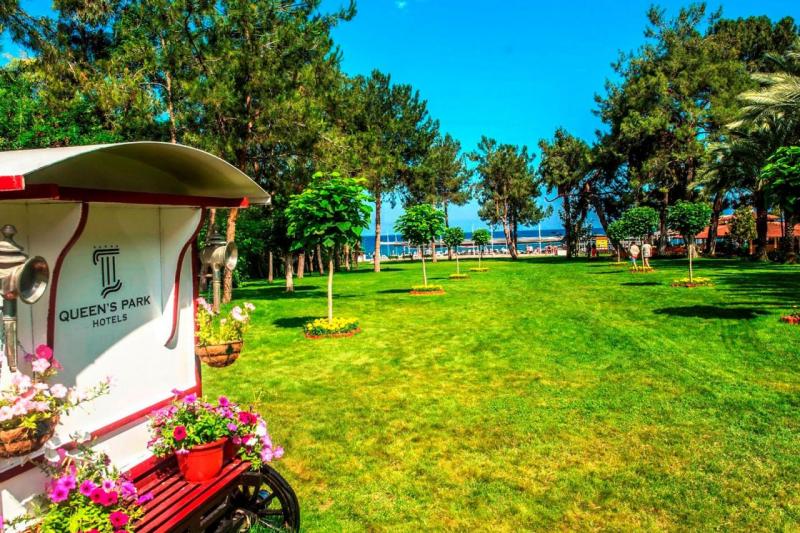 Kemer utazás Queens Park Resort Goynuk