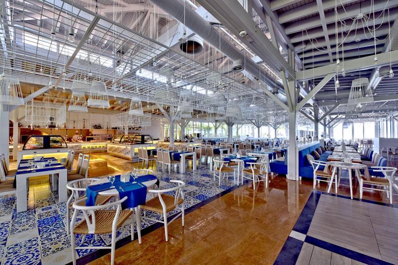 Antalya utazás Ramada Plaza Antalya