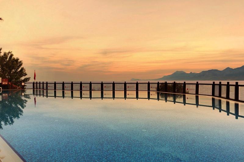 Antalya utazás Ramada Plaza Antalya