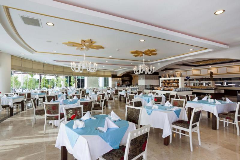 Side utazás Roma Beach Resort Hotel