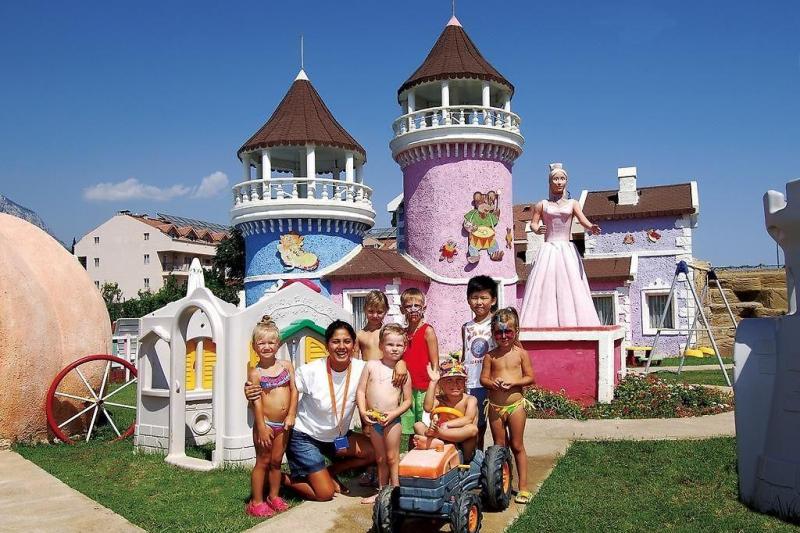 Kemer utazás Rox Royal Hotel