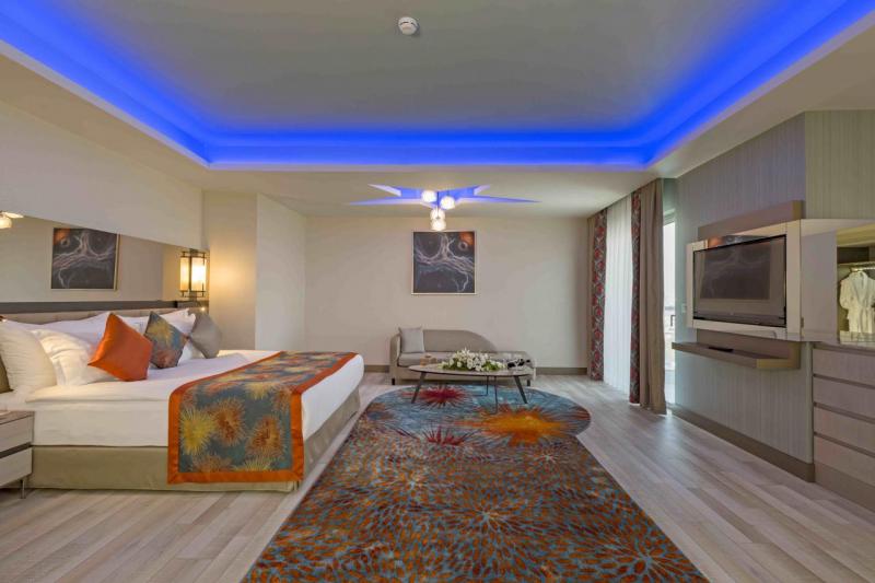 Antalya utazás Royal Seginus