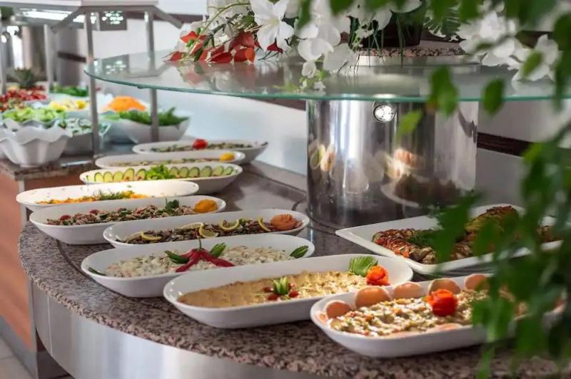 Kemer utazás Royal Towers Hotel Kiris