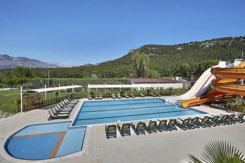 Kemer utazás Royal Towers Hotel Kiris