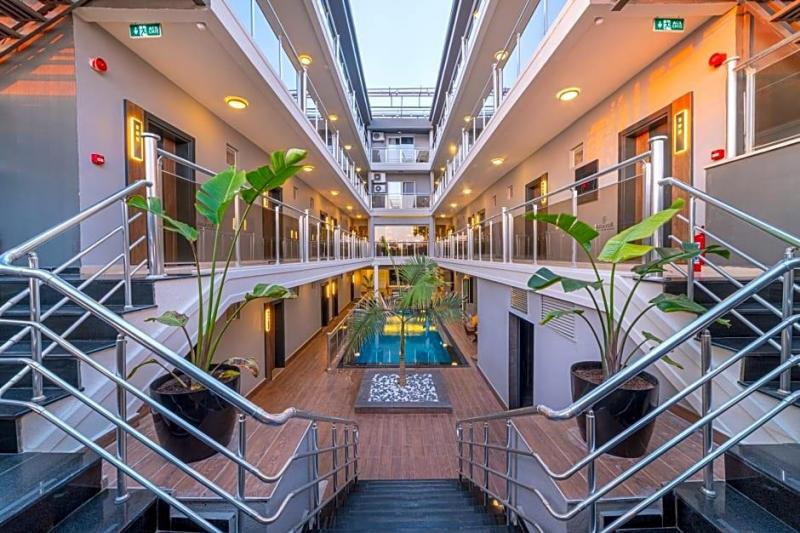 Alanya utazás Royalisa Palmiye Beach