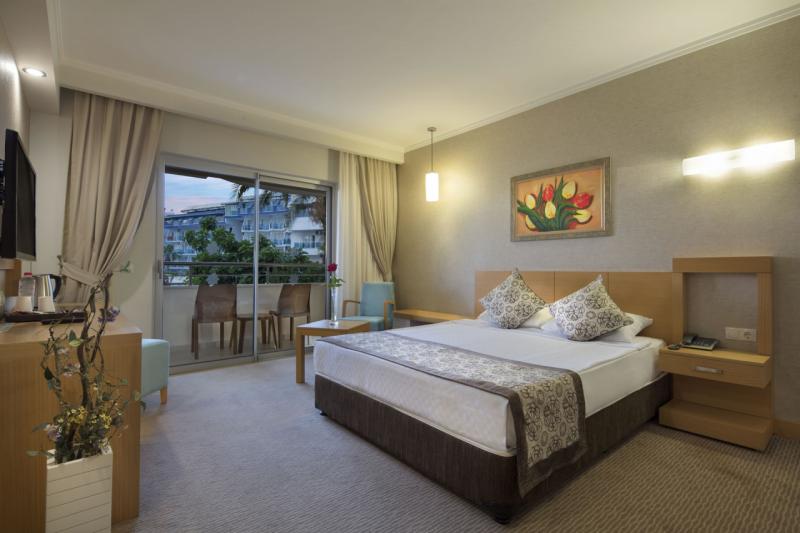 Alanya utazás Saphir Resort & Spa Hotel