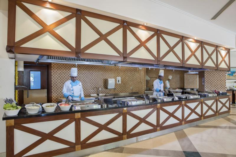 Alanya utazás Saphir Resort & Spa Hotel