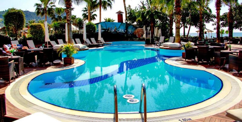 Alanya utazás Savk Hotel