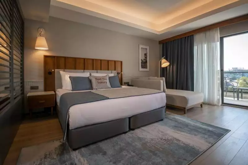 Seaden Quality Resort & Spa Side