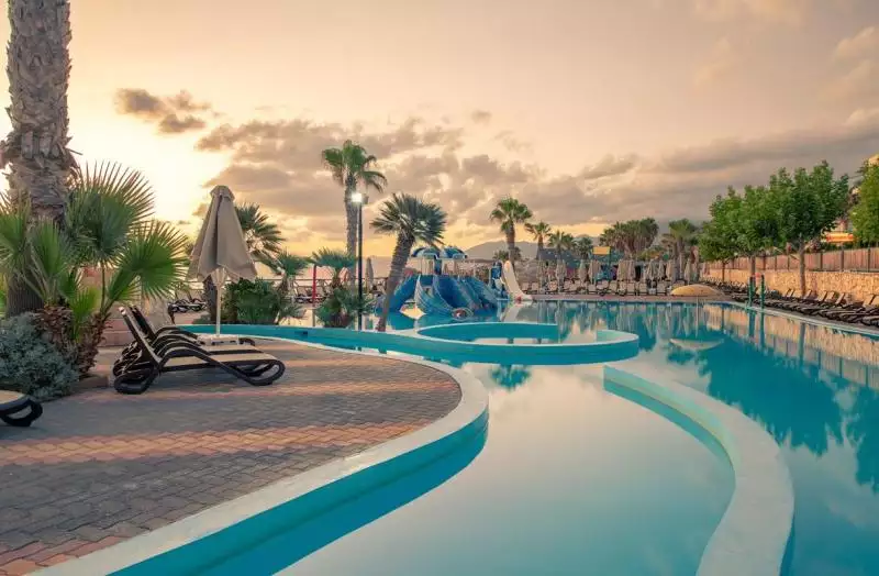 Star Beach Village & Waterpark Kréta