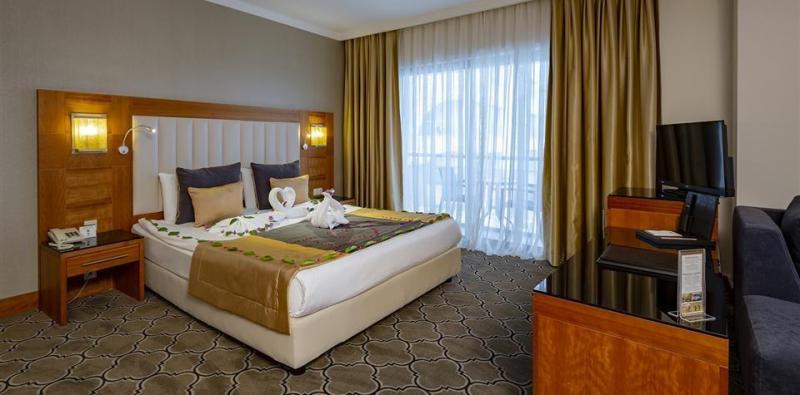 Kemer utazás Sunland Resort Hotel Kemer