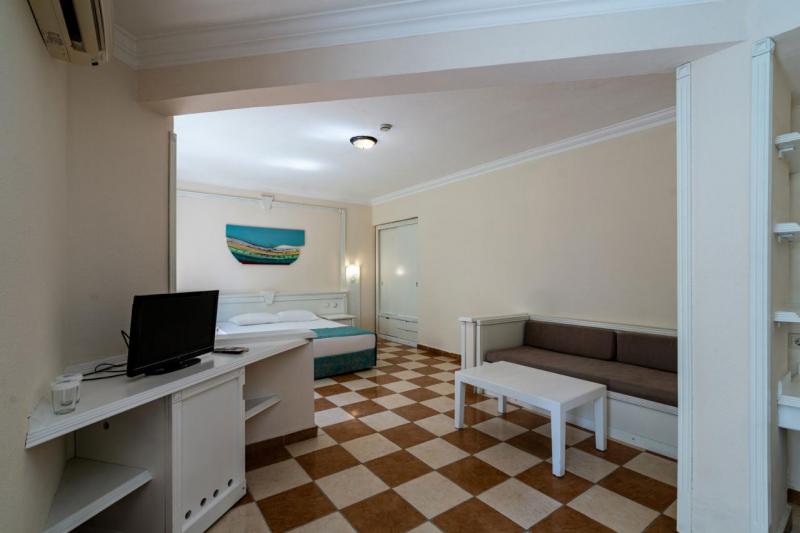 Alanya utazás The Garden Beach Hotel