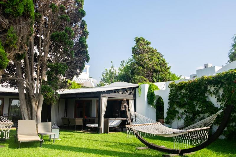 Hammamet utazás The Orangers Beach Resort & Bungalows