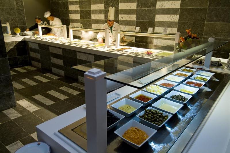 Hammamet utazás The Orangers Beach Resort & Bungalows