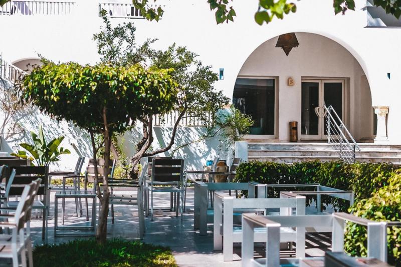 Hammamet utazás The Orangers Beach Resort & Bungalows