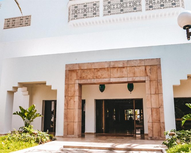 Hammamet utazás The Orangers Beach Resort & Bungalows