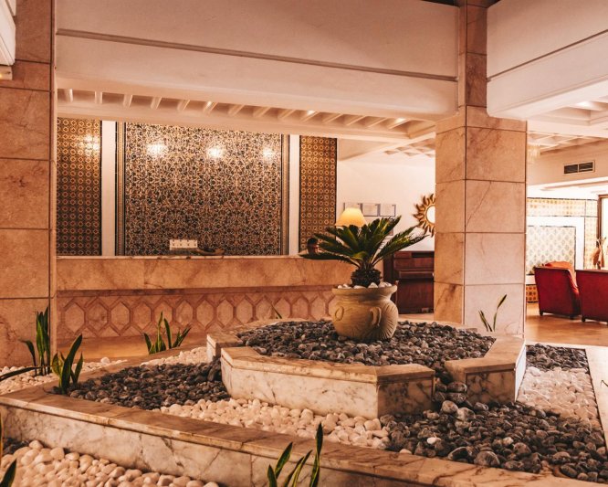 Hammamet utazás The Orangers Beach Resort & Bungalows