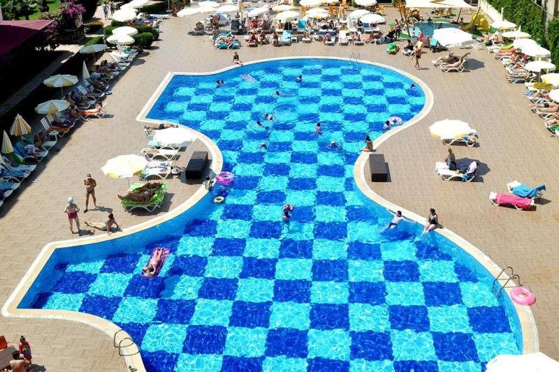 Alanya utazás Titan Garden Hotel